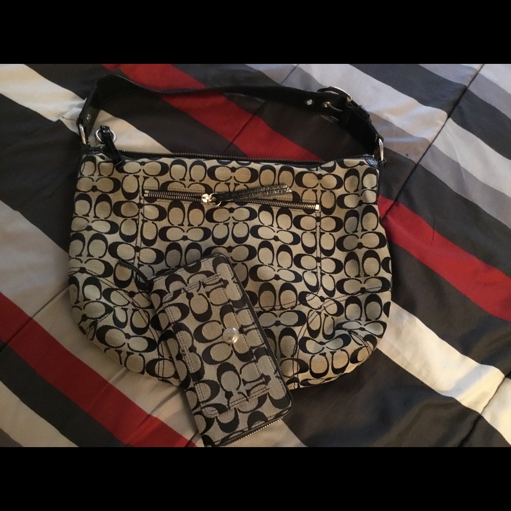 Authentic Coach Signature Purse & Matching Wallet